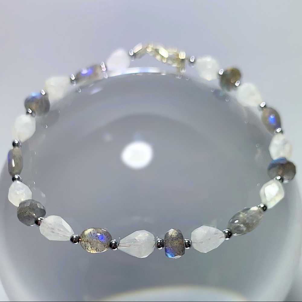 Genuine Moonstone Labradorite & Hematite Bracelet! - Picture 2 of 2